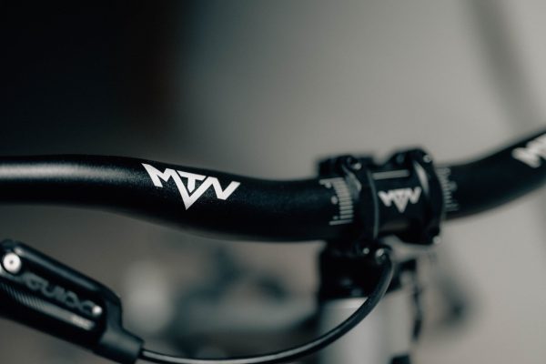 MTN Components MTB Lenker + Gratis Griffe Schn?ppchen – Bild 3