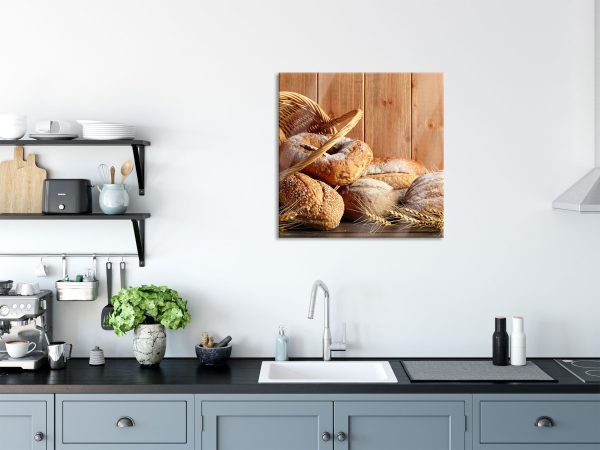 Korb mit leckerem frischen Brot, Glasbild Quadratisch Verkauf – Bild 3